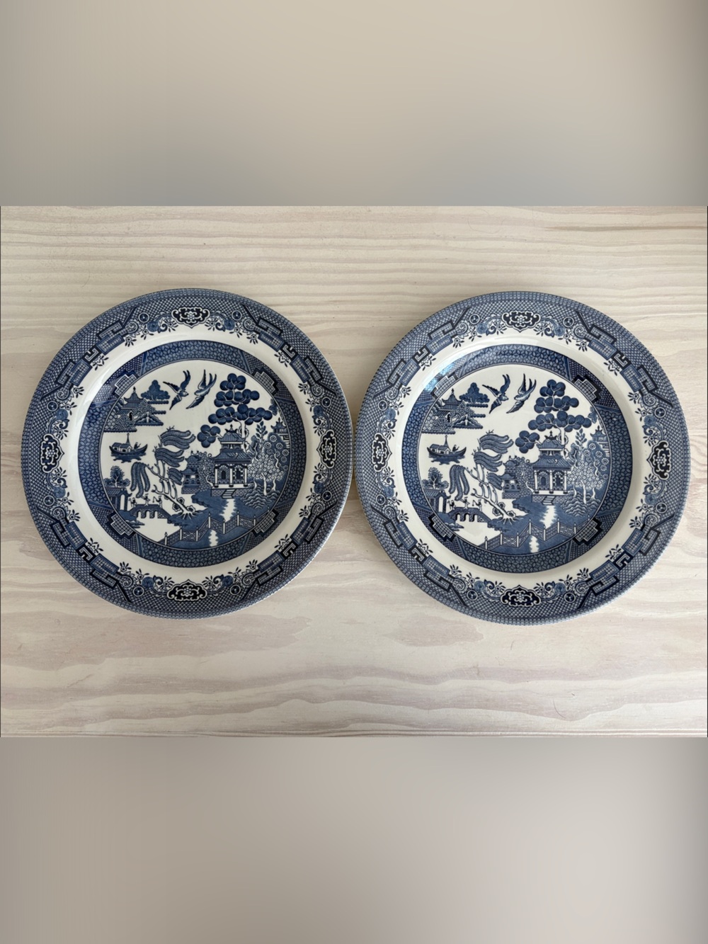 Vintage Churchill Blue Willow Dinner Plate Staffordshire Blue & White Set‎ of 2
